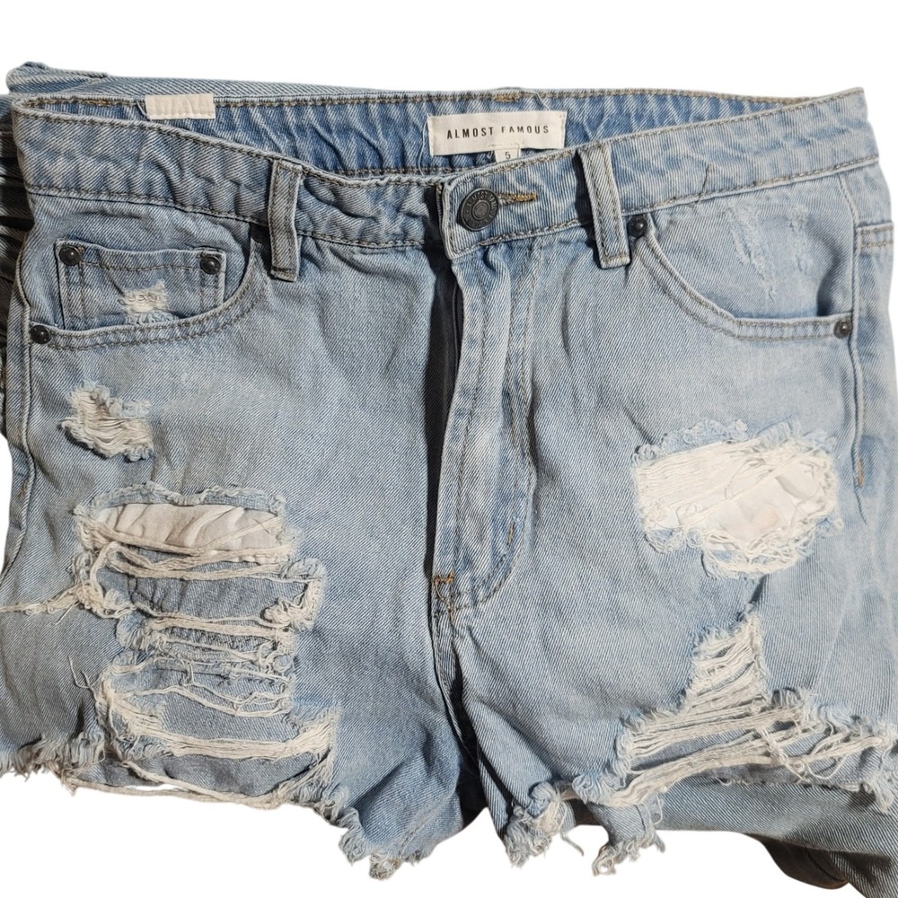 Almost Famous Womens Denim Jean Shorts Size 5 Light Wash Distressed Cutoff